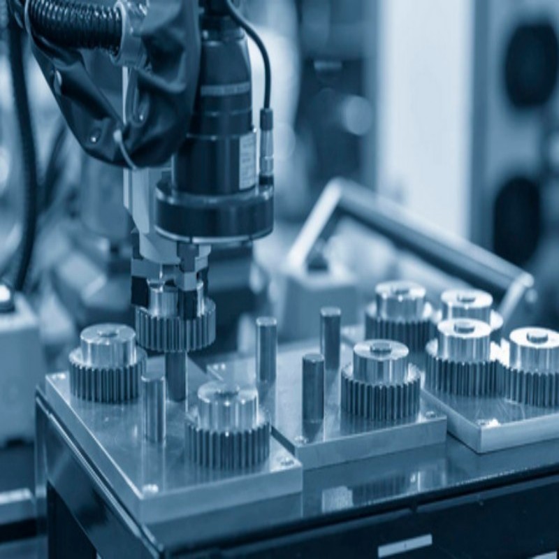 Machine de fabrication de colliers de serrage